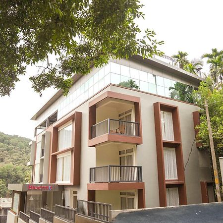 Bluemist Resorts Athirappilly Exterior photo