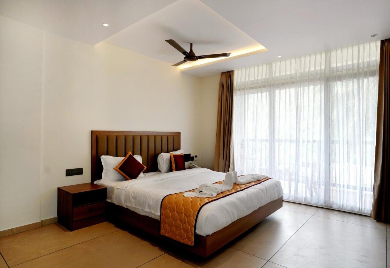 Bluemist Resorts Athirappilly Exterior photo