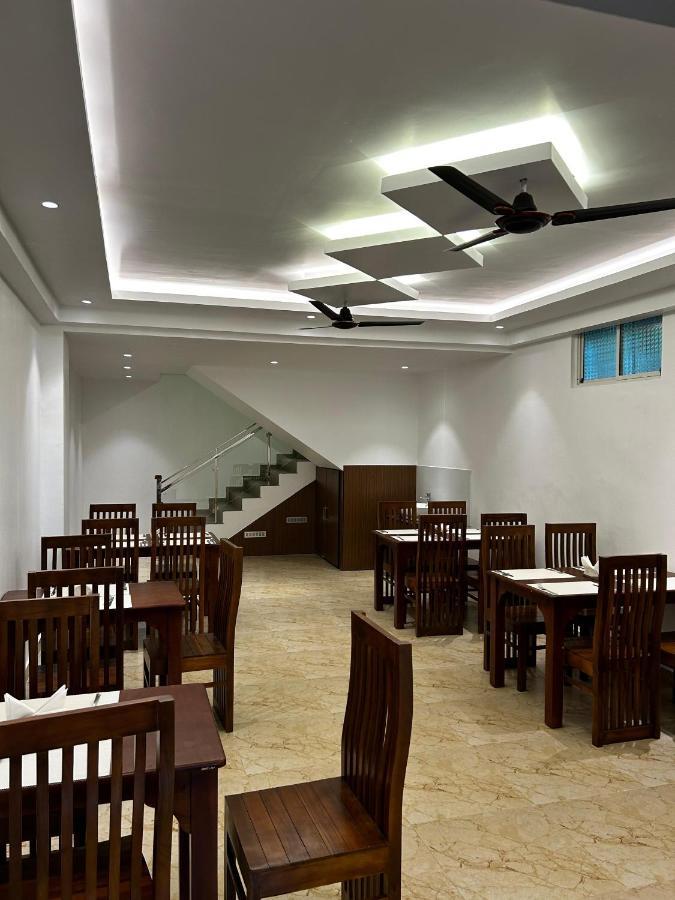 Bluemist Resorts Athirappilly Exterior photo